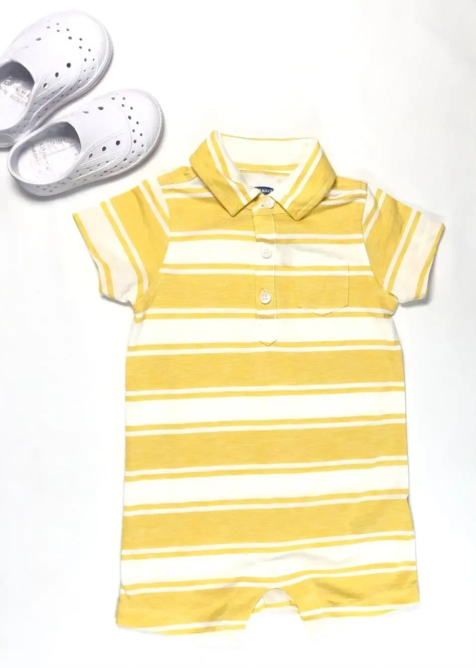 OLD NAVY BOYS ROMPER SIZE 6/12M